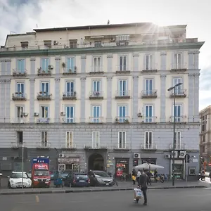 Opera Principe Umberto 3*, Neapel Italien